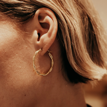 Load image into Gallery viewer, NORDIC MUSE | Large Entwined Hoops | Gold - LONDØNWORKS