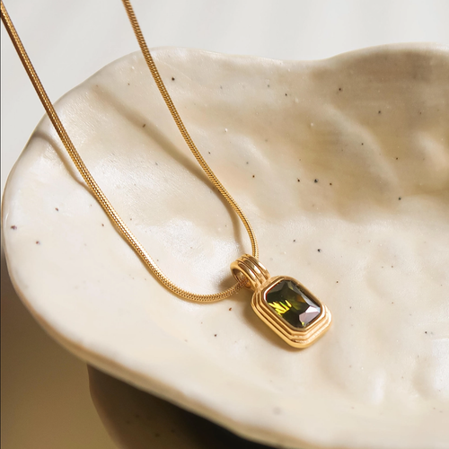 FLANERIE ACCESSORIES | Maeve Square Green Stone Pendant | Gold