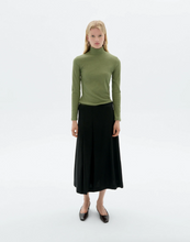 Load image into Gallery viewer, THINKING MU | Hemp Aine Top | Light Eucalyptus
