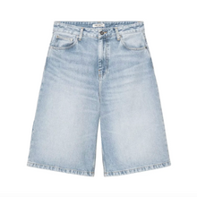 Load image into Gallery viewer, CARHARTT WIP | W' Belmont Short  | Blue Heavy Worn Bleached