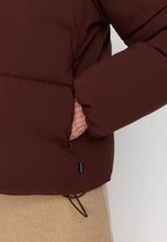 Load image into Gallery viewer, SELFHOOD | 77293 Short Puffer | Burgundy