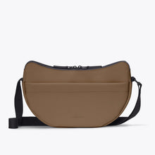Load image into Gallery viewer, UCON ACROBATICS | Alva Medium Bag | Lotus Infinity Series | Chesnut - LONDØNWORKS