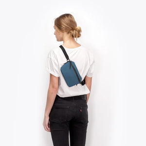 UCON ACROBATICS | Jona Medium Bag | Lotus Series | Petrol - LONDØNWORKS