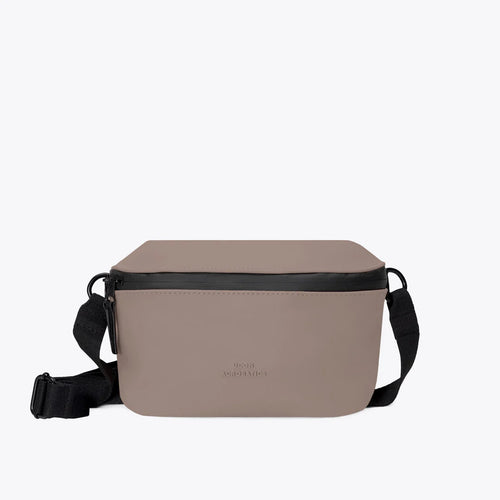 UCON ACROBATICS | Jona Medium Bag | Lotus Infinity Series | Dark Sand