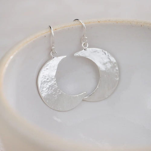 LUCY KEMP | Crescent Moon Earrings | Sterling Silver - LONDØNWORKS