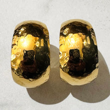 Load image into Gallery viewer, CASSETTE BARCELONA | Malka Hoop Earrings | Gold - LONDØNWORKS