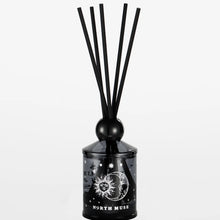 Load image into Gallery viewer, NORTH MUSE | Cosmic Dreamer Diffuser | Patchouli &amp; Amber - LONDØNWORKS