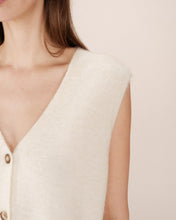 Load image into Gallery viewer, GRACE &amp; MILA | Santa Cardigan | Ivory - LONDØNWORKS
