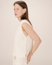 Load image into Gallery viewer, GRACE &amp; MILA | Santa Cardigan | Ivory - LONDØNWORKS