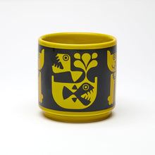 Load image into Gallery viewer, MAGPIE | Hornsea Cat &amp; Piranha Mug  | Mustard - LONDØNWORKS