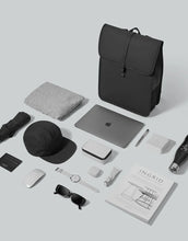 Load image into Gallery viewer, GASTON LUGA | Däsh Backpack 16&quot; | Olive