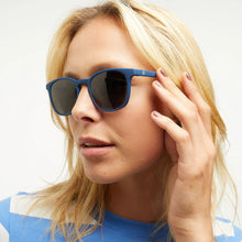Load image into Gallery viewer, BARNER | Dalston | Sunglasses | Navy Blue