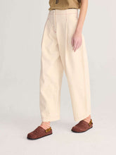 Load image into Gallery viewer, BOBO CHOSES | Twill Pleated Barrel Pants | Ecru