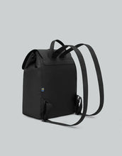 Load image into Gallery viewer, GASTON LUGA | Däsh Bucket Backpack  | Black - LONDØNWORKS