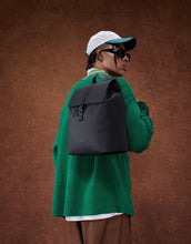Load image into Gallery viewer, GASTON LUGA | Däsh Bucket Backpack  | Black - LONDØNWORKS