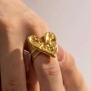 FLANERIE ACCESSORIES | Irene Heart Ring | Gold