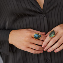 Load image into Gallery viewer, ASHIANA | Canyon Ring | Labradorite - LONDØNWORKS