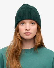 Load image into Gallery viewer, COLORFUL STANDARD |  Merino Wool Beanie | Emerald Green
