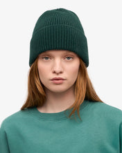 Load image into Gallery viewer, COLORFUL STANDARD |  Merino Wool Beanie | Emerald Green