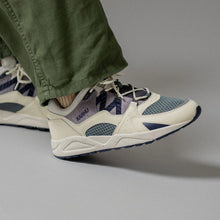 Load image into Gallery viewer, KARHU | Fusion 2.0 Sneakers | Solitary Star/Naval Academy