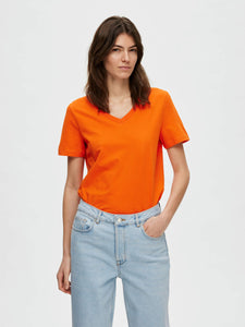 SELECTED FEMME | Classic Organic Cotton T-Shirt | Orangeade - LONDØNWORKS