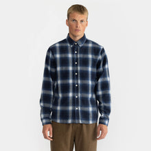 Load image into Gallery viewer, REVOLUTION | 3967 Button-Down Shirt | Navy - LONDØNWORKS