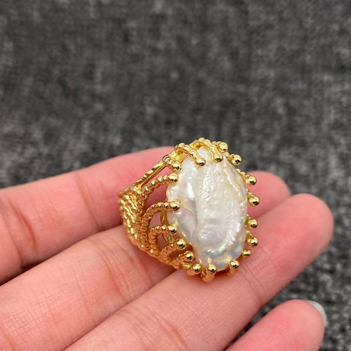 M. QUEENA | Inlaid Pearl Hollow Adjustable Ring | Gold Plated - LONDØNWORKS