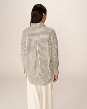 Load image into Gallery viewer, GRACE &amp; MILA | Parsons Oversize Shirt | Ecru