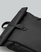 Load image into Gallery viewer, GASTON LUGA | Spläsh Rolltop 16" | Black