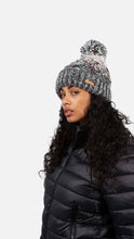 Load image into Gallery viewer, BARTS AMSTERDAM | Iska Beanie | Berry