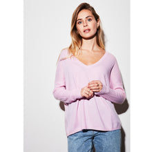 Load image into Gallery viewer, LES TRICOTS DE LEA | Pull Cashmere Monjako | Lilac - LONDØNWORKS
