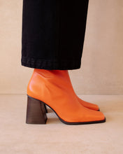 Load image into Gallery viewer, ALOHAS | South Pomelo Anke Boots | Orange - LONDØNWORKS